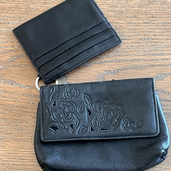 Fossil Black Floral Embossed Leather Key Pouch Wallet with ID Card Holder - Picture 2 of 11